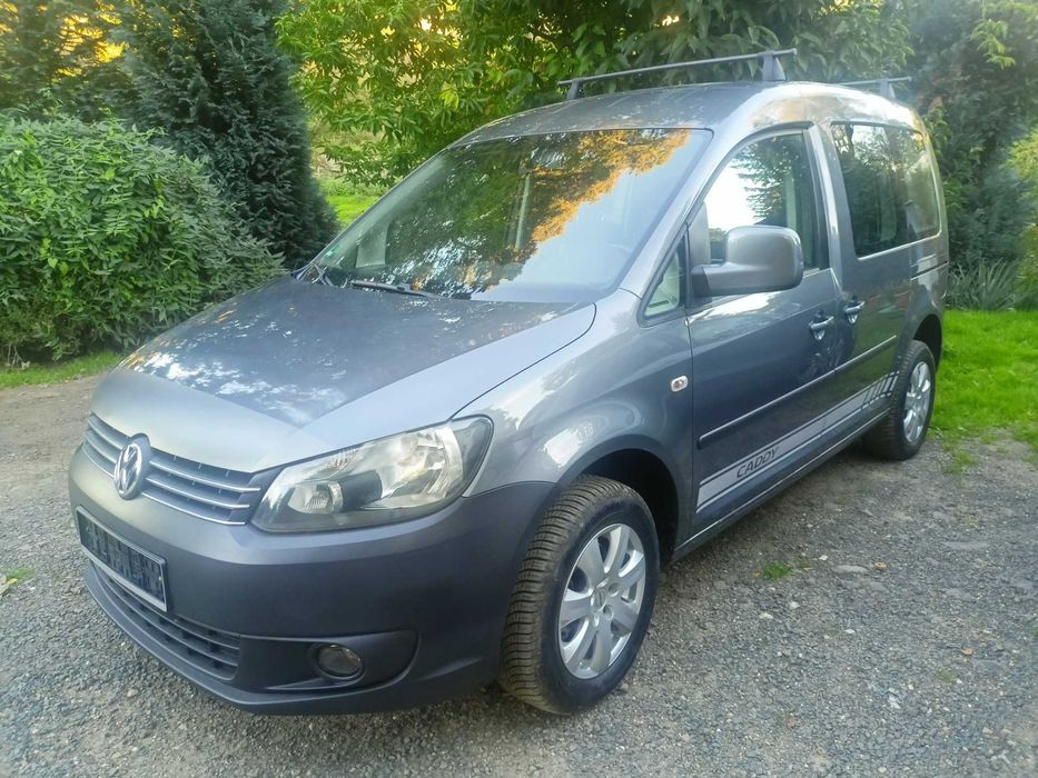 VW CADDY 2011r 1.6 TDI  102 KM 221 Tts. km.