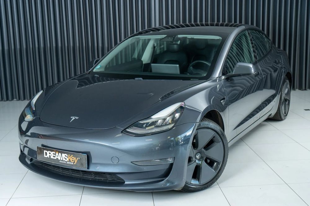 Tesla Model 3 Long Range AWD Dual Motor