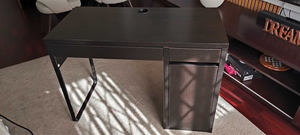 Secretária IKEA MICKE