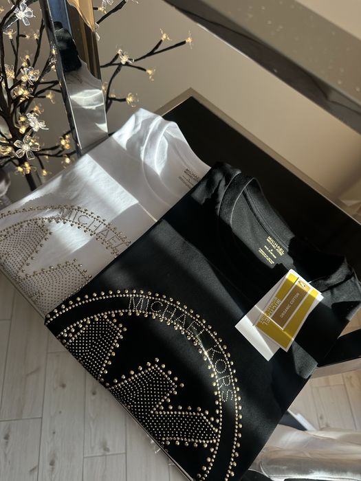 В НАЯВНОСТІ Michael Kors футболочки білі/чорні, ОРИГІНАЛ