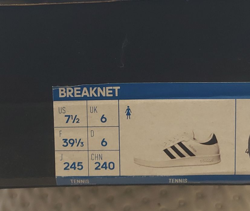 sprzedam  damskie buty Adidas