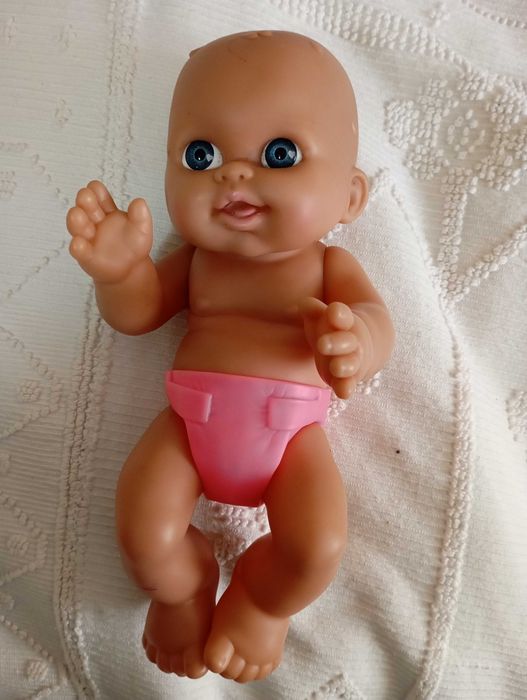 10€ Nenuco de borracha , entrego em rio tinto ou envio CTT