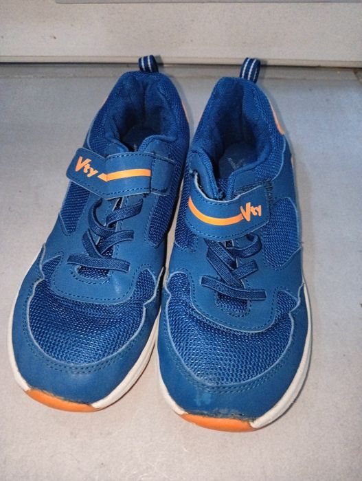 Buty chłopięce z siatki 36