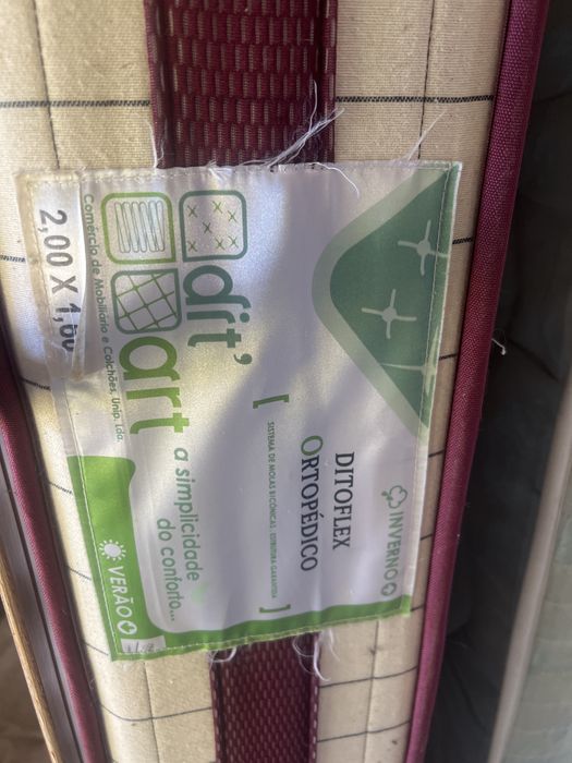 Cama de casal com colchao