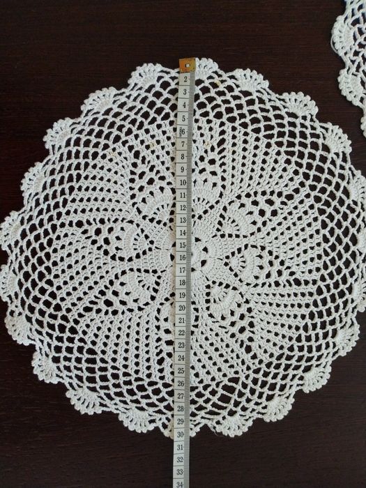 Panos de renda novos, de cor branca e linha 6.