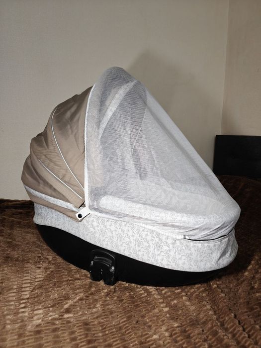 Дитяча коляска 3 в 1(коляска ,автокрісло,люлька )