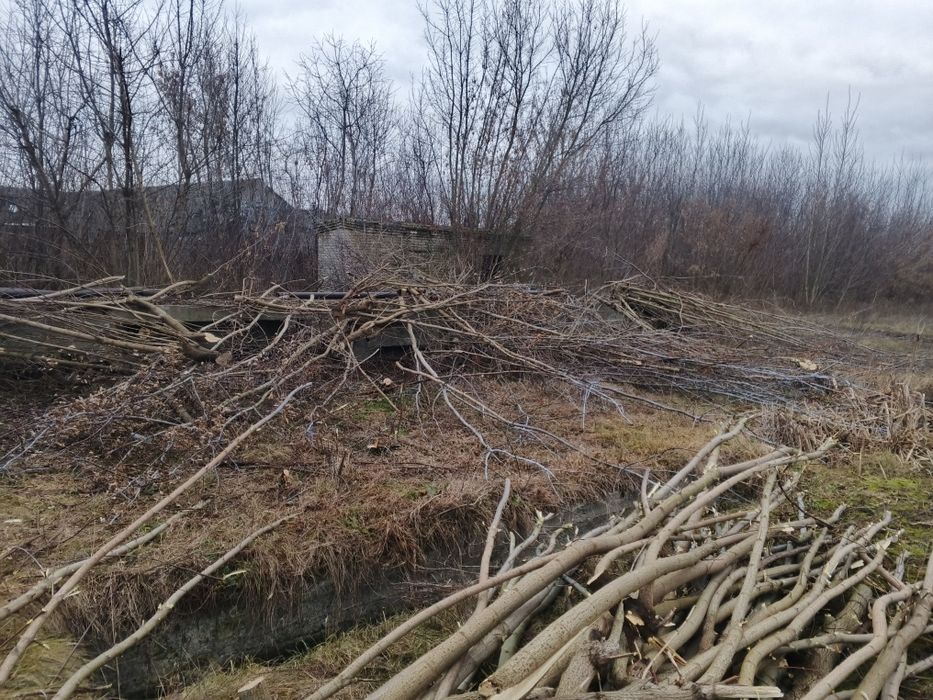 Продаж приміщення колишньої мийки з естакадою та відстійниками