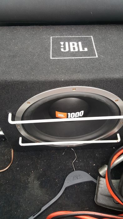 VENDO Subhoofer e amplificador JBL