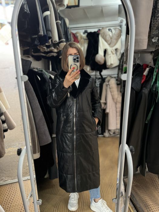 Шкіряний пуховик натуральний довгий класика английский воротник