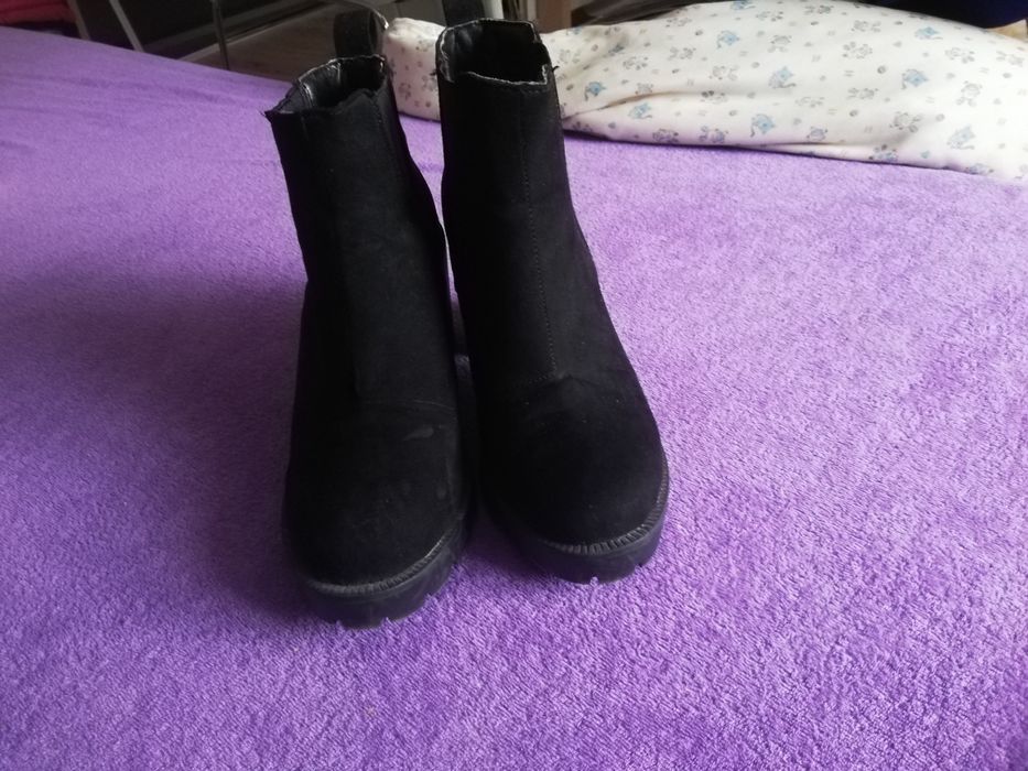 Sprzedam czarne buty sztyblety obcas jesienne Cropp 37 polecam