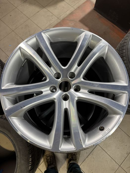 Диски VW Tiguan (Borbet) 255/40R19, 9Jx19H2 ET33