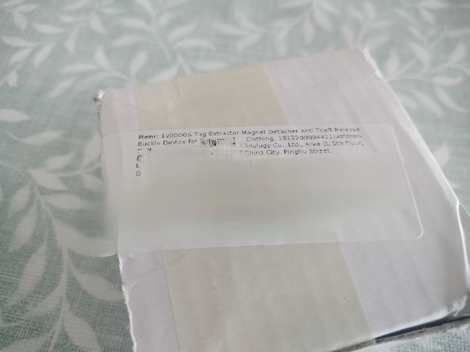 Destacador de alarme roupa