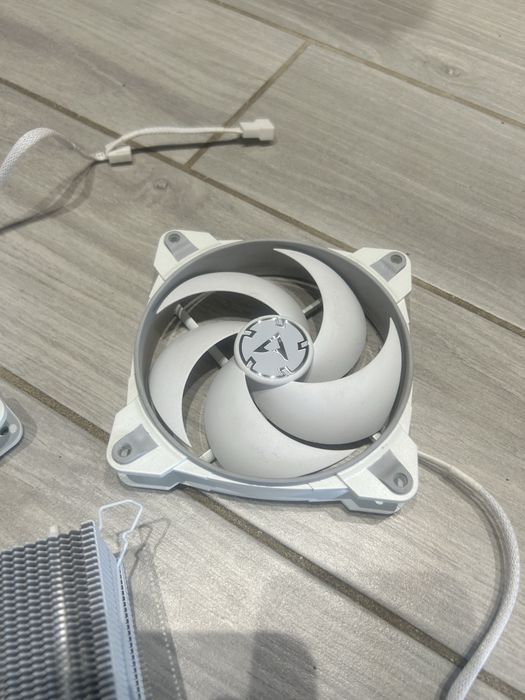 Chłodzenie Arctic lga1200