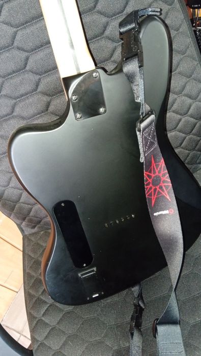 Продам обменяю электрогитара Fender Jazzmaster Jim Root Slipknot