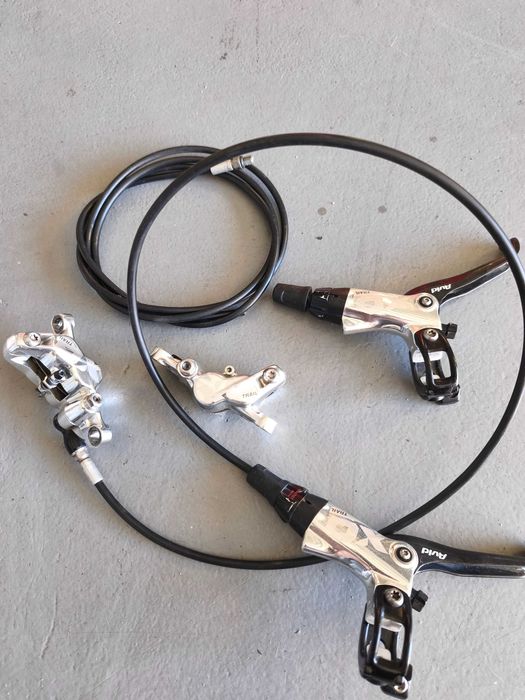 travões Sram XO trail manetes carbono/ pedaleira Sram em carbono