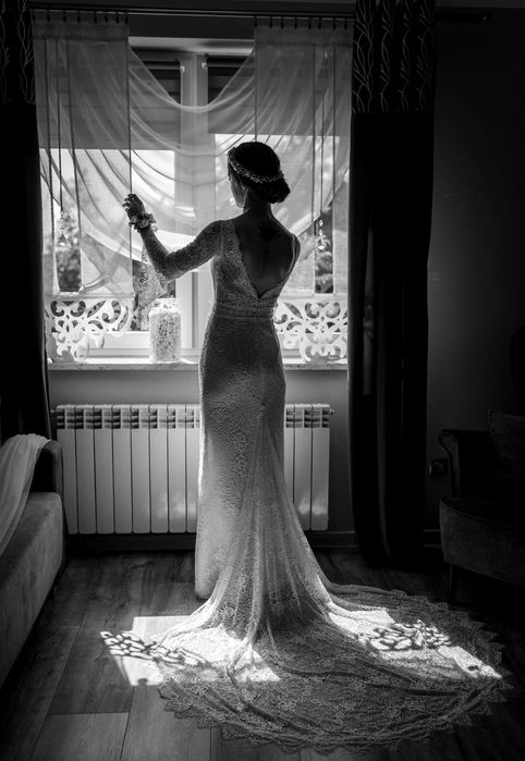 Suknia ślubna koronkowa