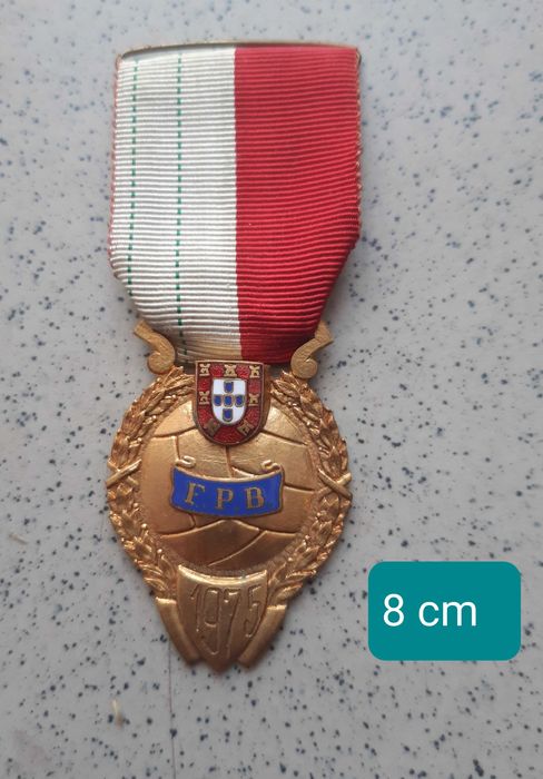 Medalha Desportiva Antiga - 1975