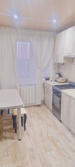 Власник 2х кімнатна на 95 кварталі