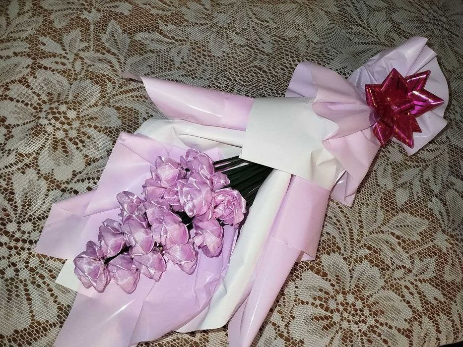 Букет з атласних стрічок "Сувенір"