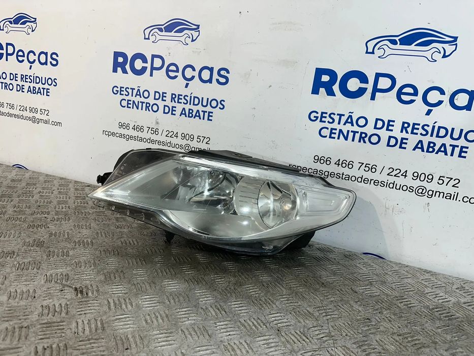 Otica Oticas Farol Direita Esquerda Passat CC Original