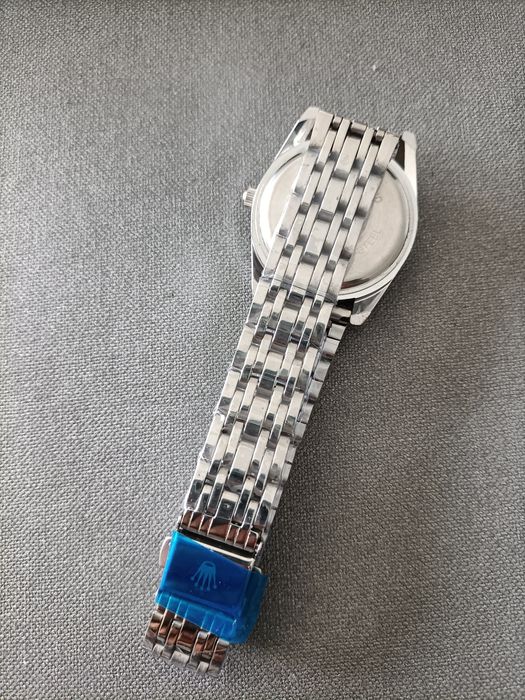 Relógio senhora preto