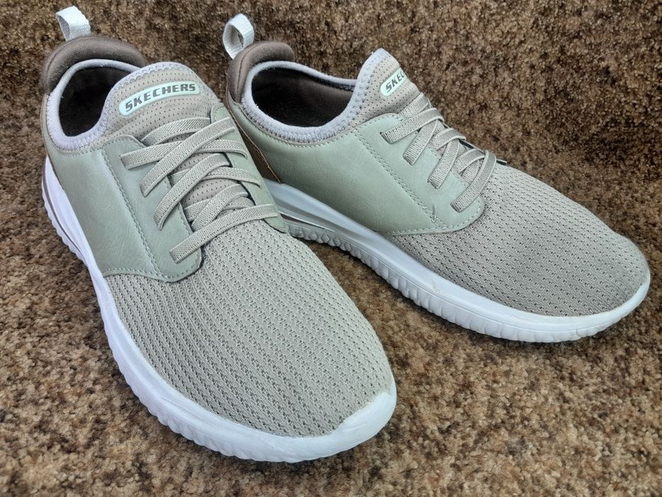 Кросівки оригінал Skechers 42 розмір.