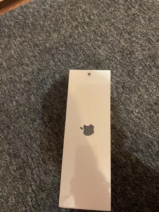 Air Pods Max w foli