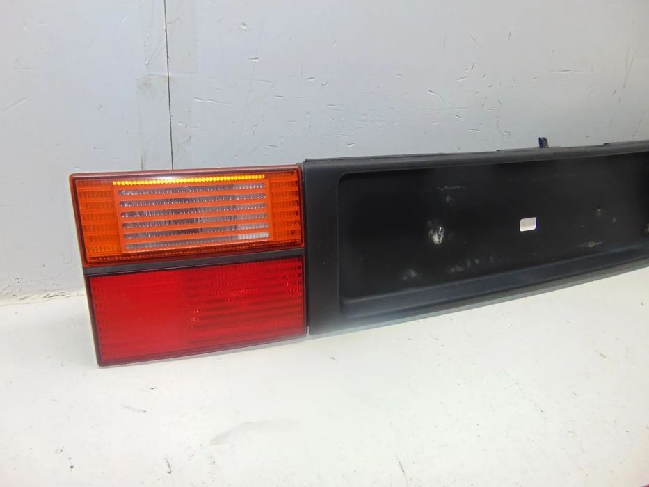 VW Jetta/Vento aeleron/Placa matrícula