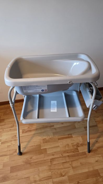 Fraldário com Banheira Chicco – Como Novo