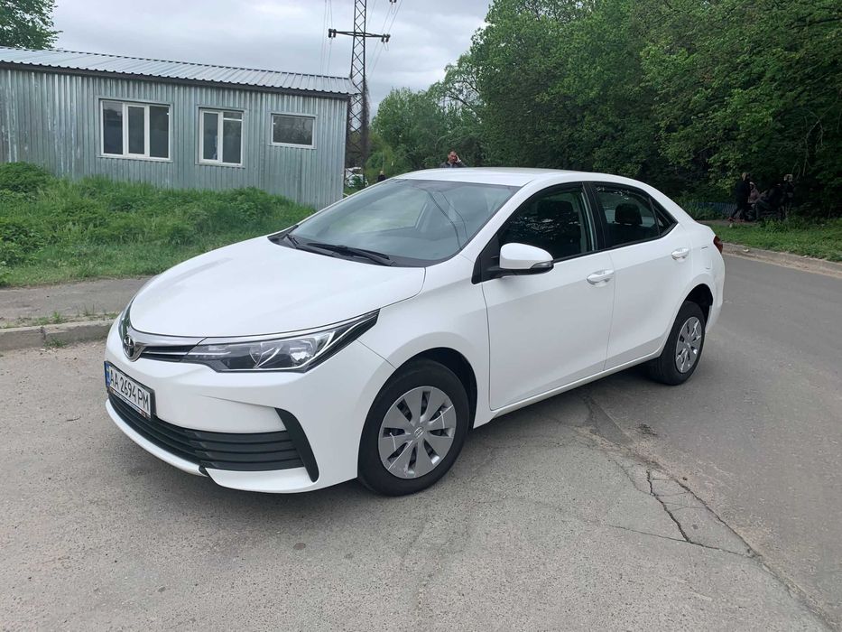 Аренда Тойота Королла 2016 год под такси в сутки 632 грн