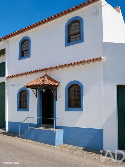 Casa / Villa T4 em Encarnação de 178 m2