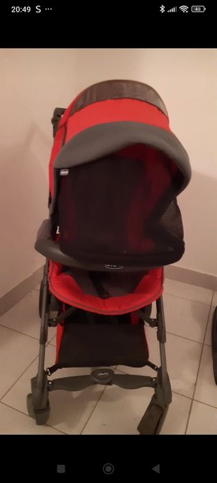 Carrinho de bebê da chicco. Trio living smart