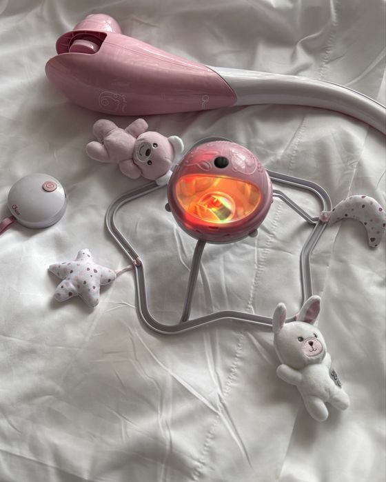 Mobile Chicco Rainbow como novo