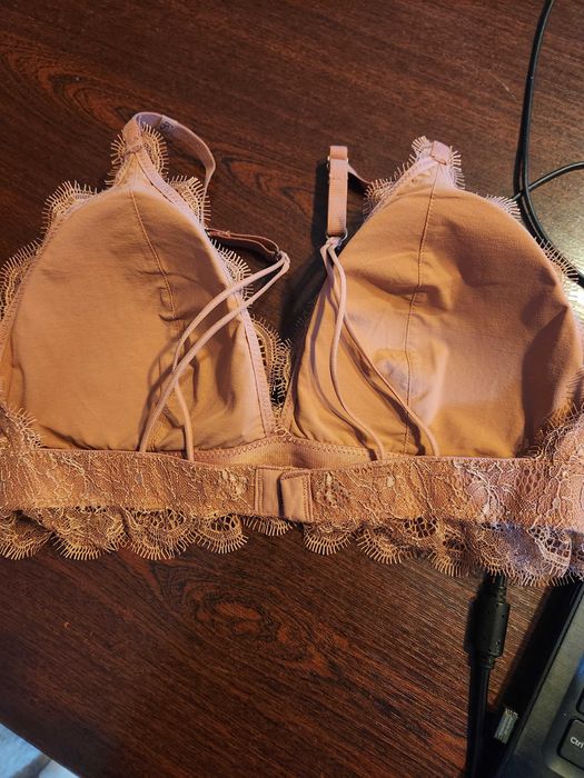 Biustonosz braletka koronka Push Up B 65