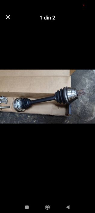 Vendo um eixo de transmissão.