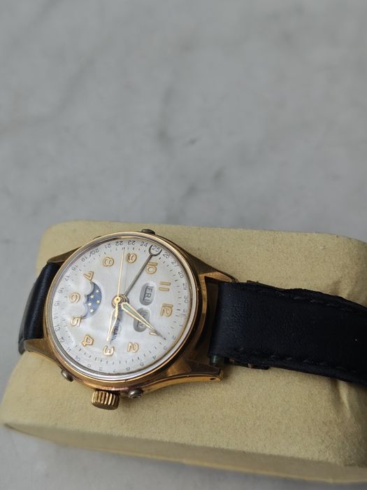 Enicar automat triple date fazy księżyca