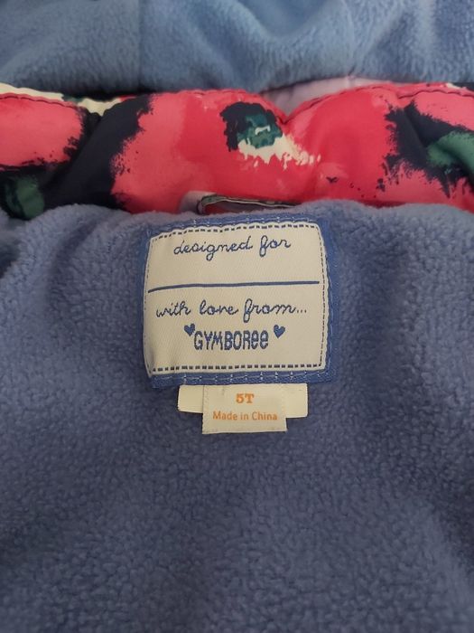 Курточка девичья демисезонная до 5 лет.