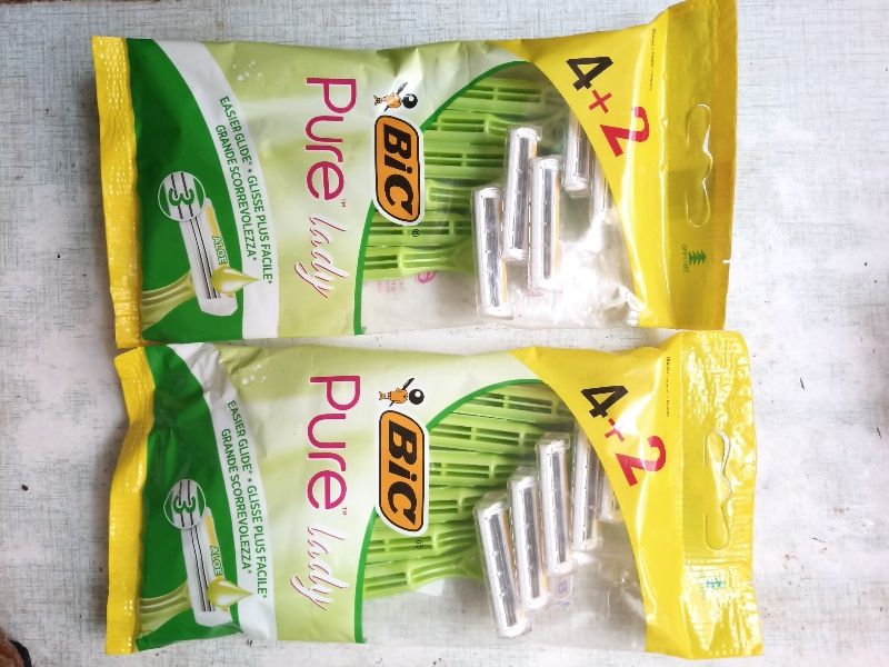 Станок бритвенный бритва Bic Pure lady 3 лезвия 6 штук