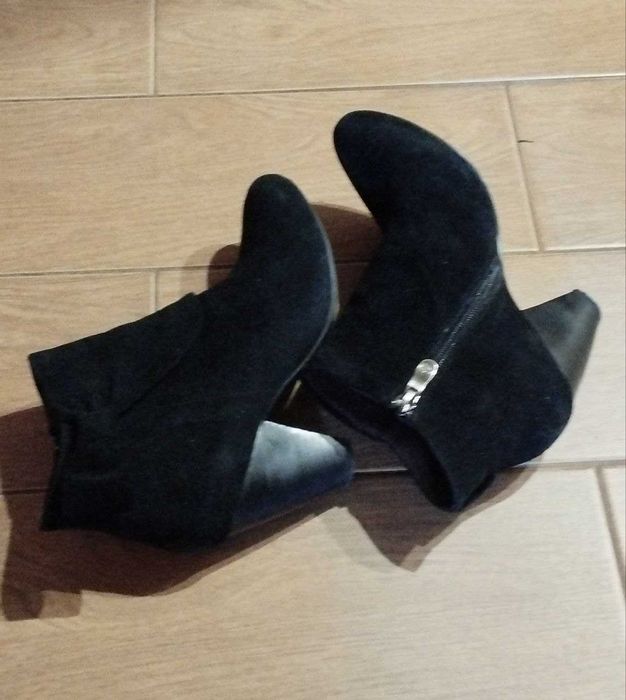 Жіночі напівчоботи 36р