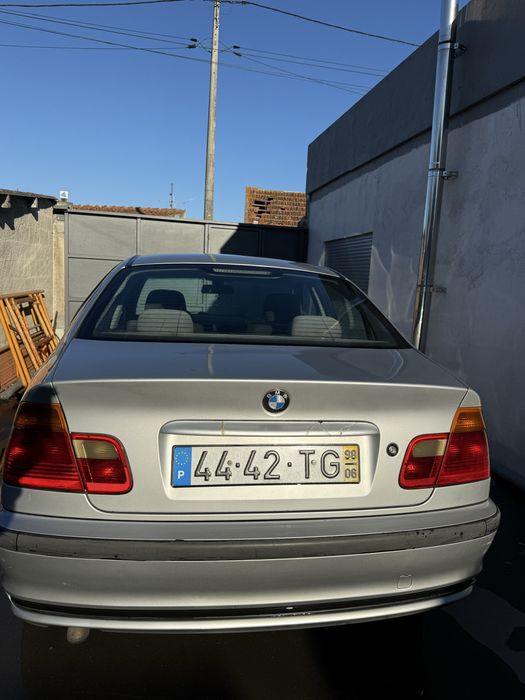 BMW E46 136CV 1998 Cinzento/prateado — photo 3