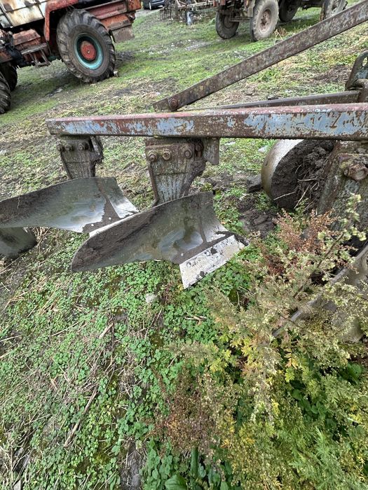 Продам плуг 3.35