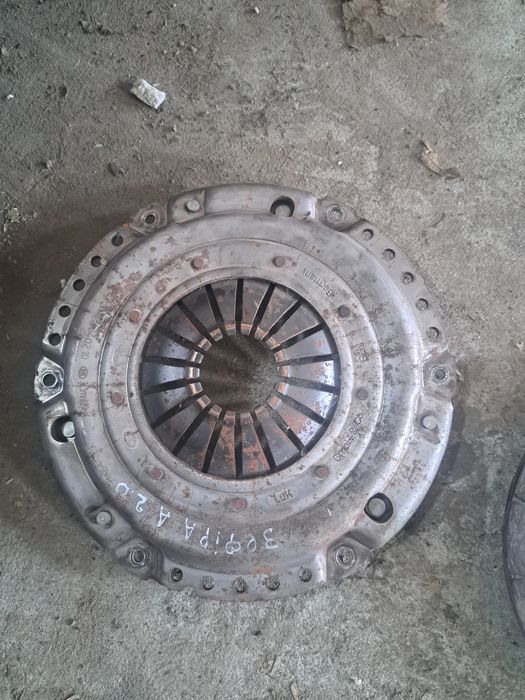 Зчеплення диск корзина opel zafira a 2.0 dti 323059810 astra g