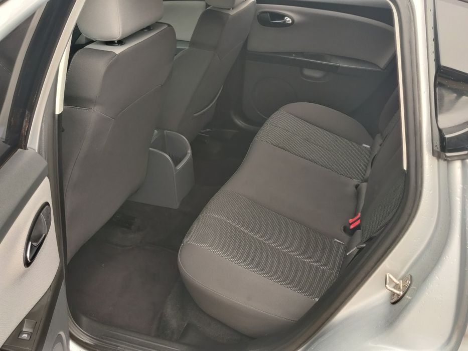 Seat Leon 1.6 MPI* KLIMA* 2 kpl. Kół* Alufelgi* 4x El szyby* HAK