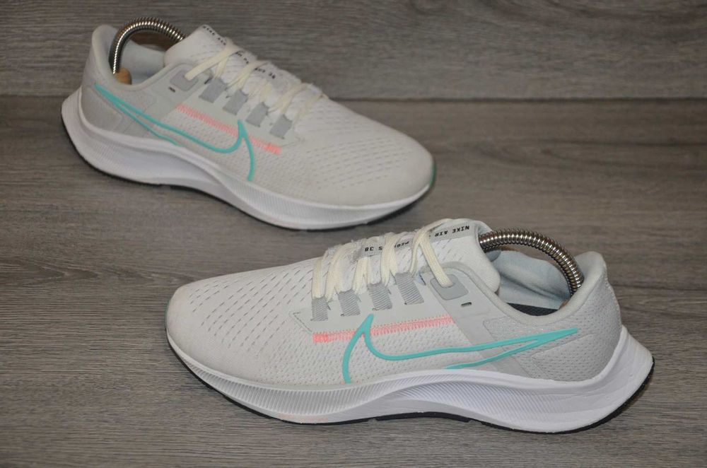 Продам кросівки Фірма Nike Zoom Pegasus 38.