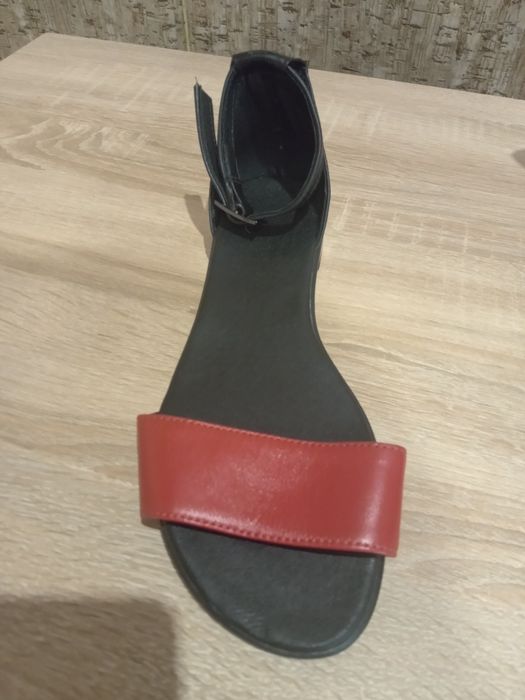 Летняя женская обувь