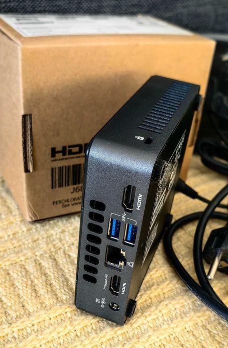 Mini pc Intel NUC nowy z ssd m2, 16gb ram