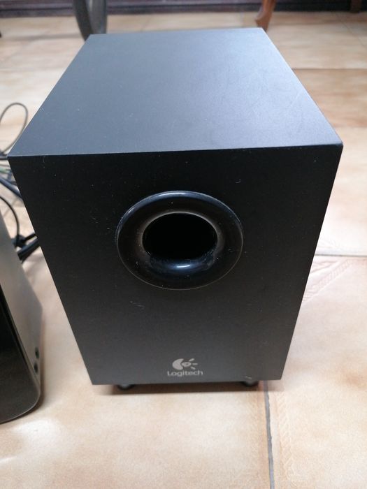 Colunas 2.1 Logitech