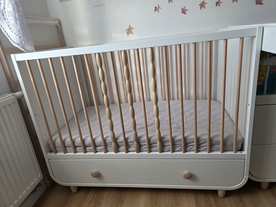 Łóżeczko i komoda - komplet IKEA