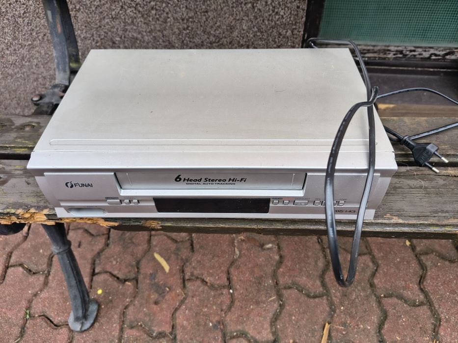 Video magnetowid funai