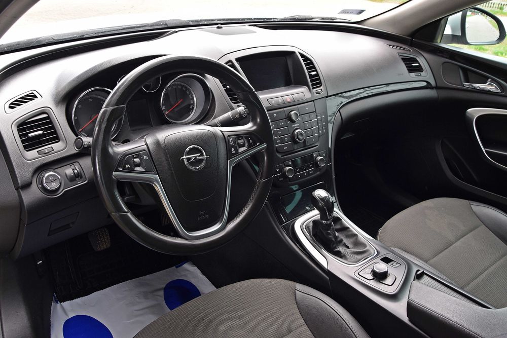 OPEL INSIGNIA 2.0 CDTI 160 KM Kombi Klimatyzacja Półskóra Elektryka Navi 2009 ROK!